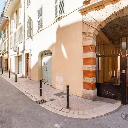 Greg Yourhosthelper Apartment Cannes